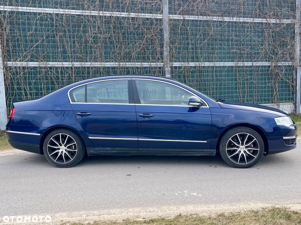 Volkswagen Passat 2.0 TDI Comfortline - 21