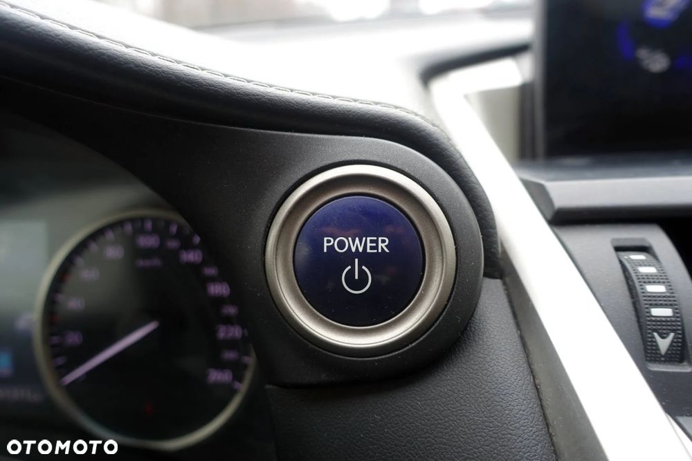 Lexus NX 300h Executive-Line - 31