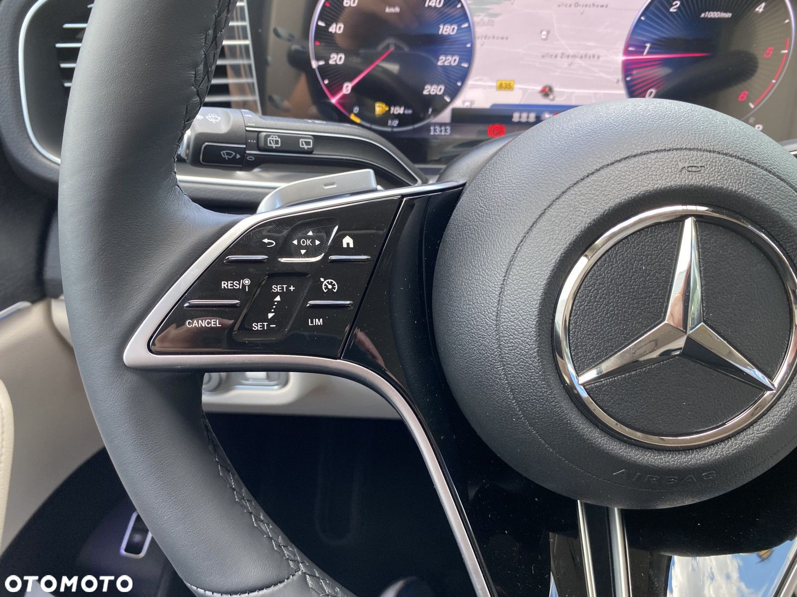 Mercedes-Benz GLE - 13