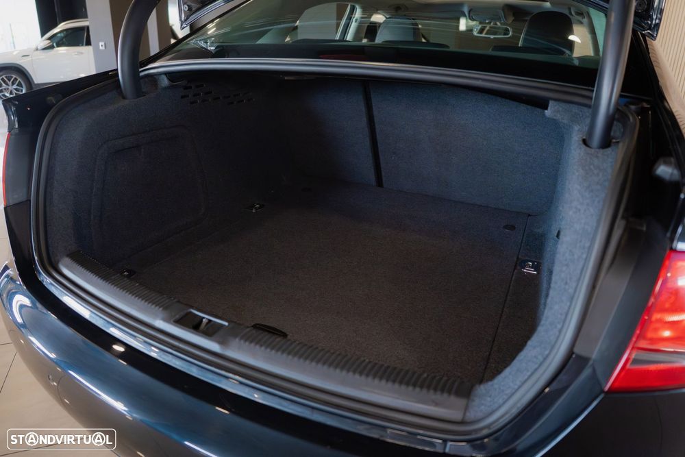 Audi A4 2.0 TDI Advance - 28