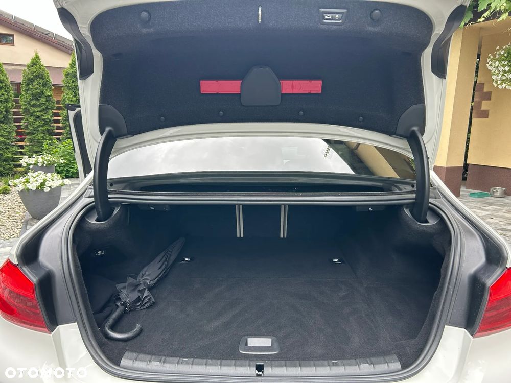 BMW Seria 5 530e iPerformance - 12
