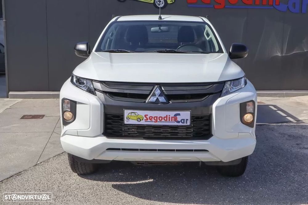Mitsubishi L200 2.3 DI-D Club Invite Strakar Look 4WD - 2