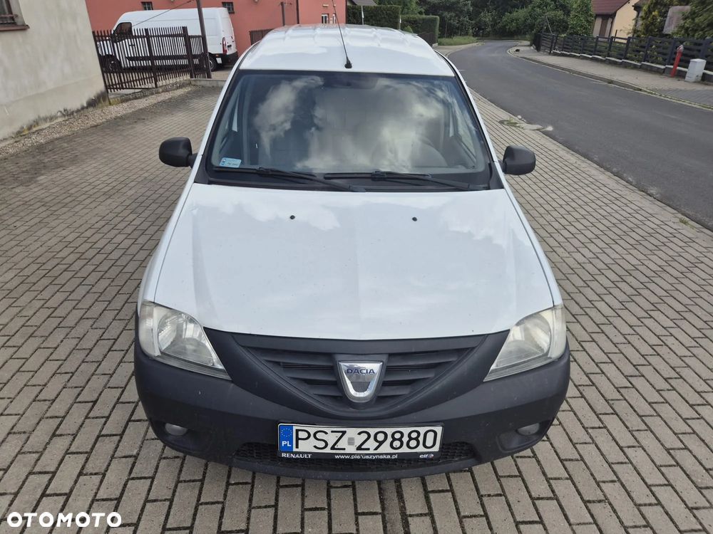 Dacia Logan Van - 1