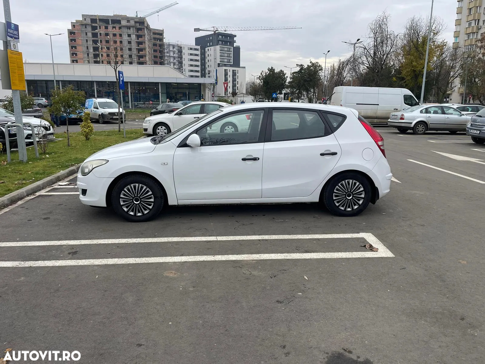 Hyundai i30 1.4 DOHC GL CLASSIC - 4