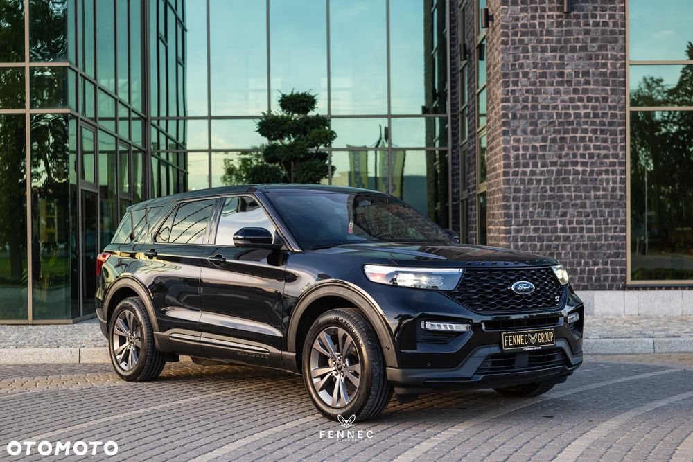 Ford Explorer - 1