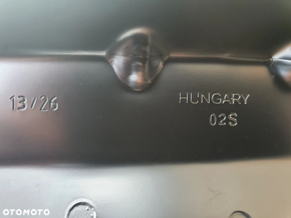 Próg poszycie prawe Audi A5 III B10 8B rok 24- - 4