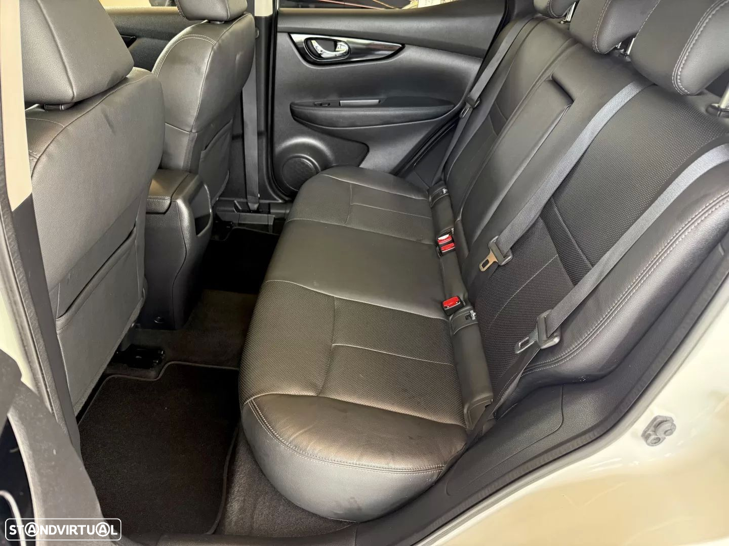 Nissan Qashqai 1.5 dCi Tekna Premium 18 360 - 54