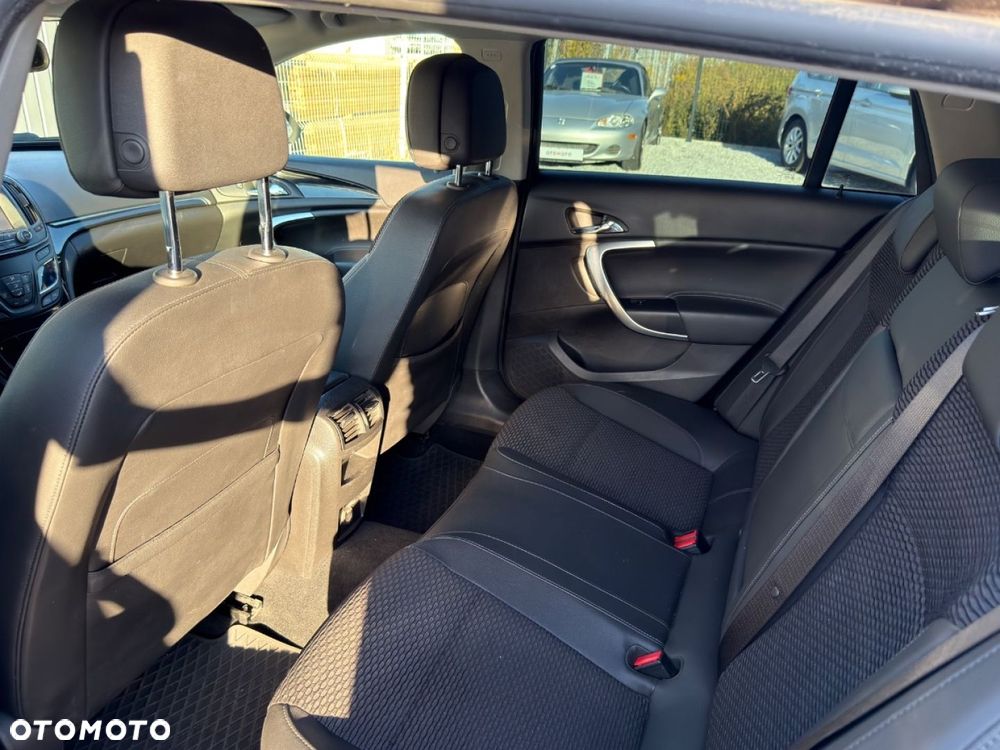 Opel Insignia - 18