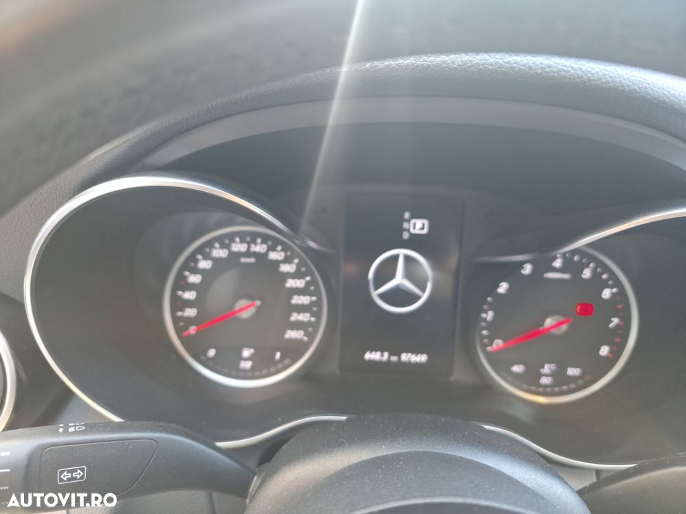 Mercedes-Benz C - 12