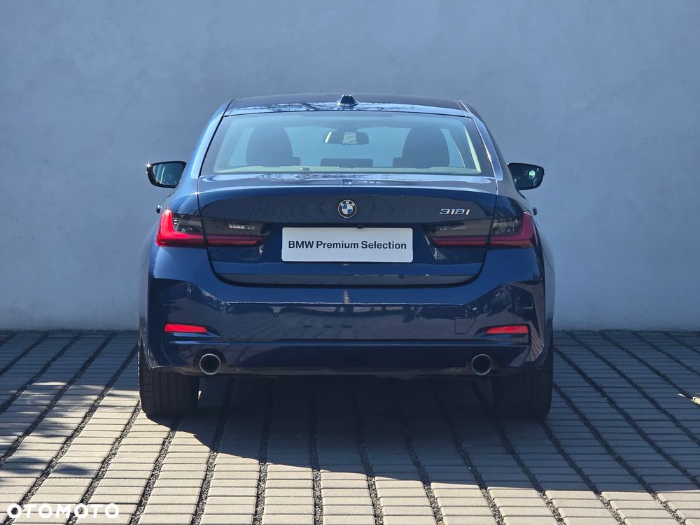 BMW 3 Series 2023 photo 4
