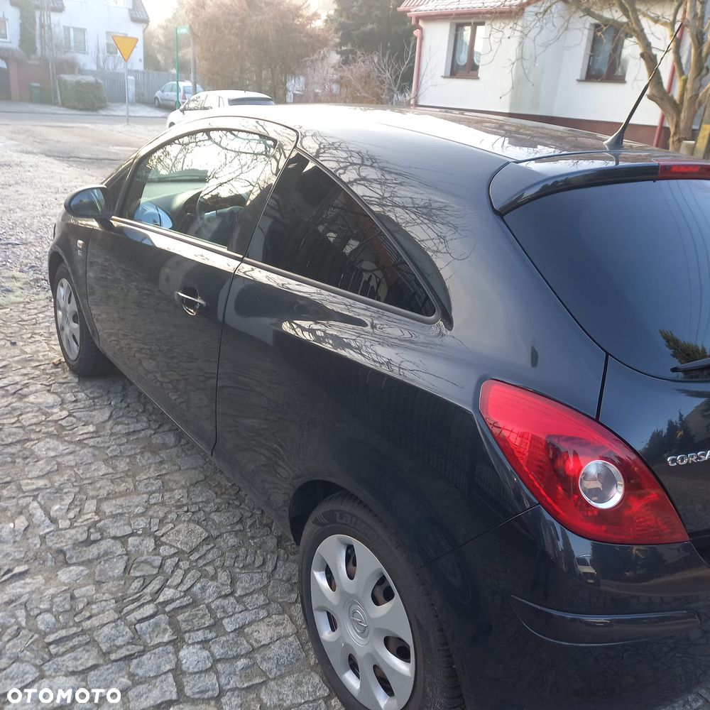 Opel Corsa 1.0 12V Essentia - 4