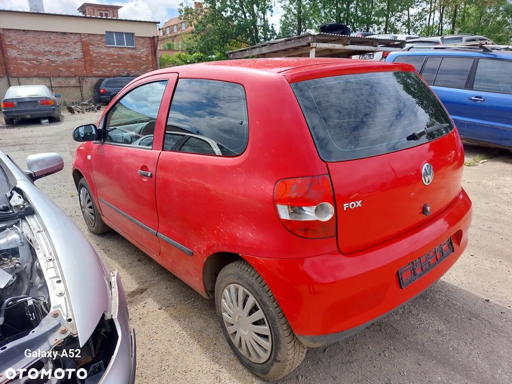 Zderzak VW FOX 1,2B 06R. maska,drzwi,lampy,klapa.... - 4