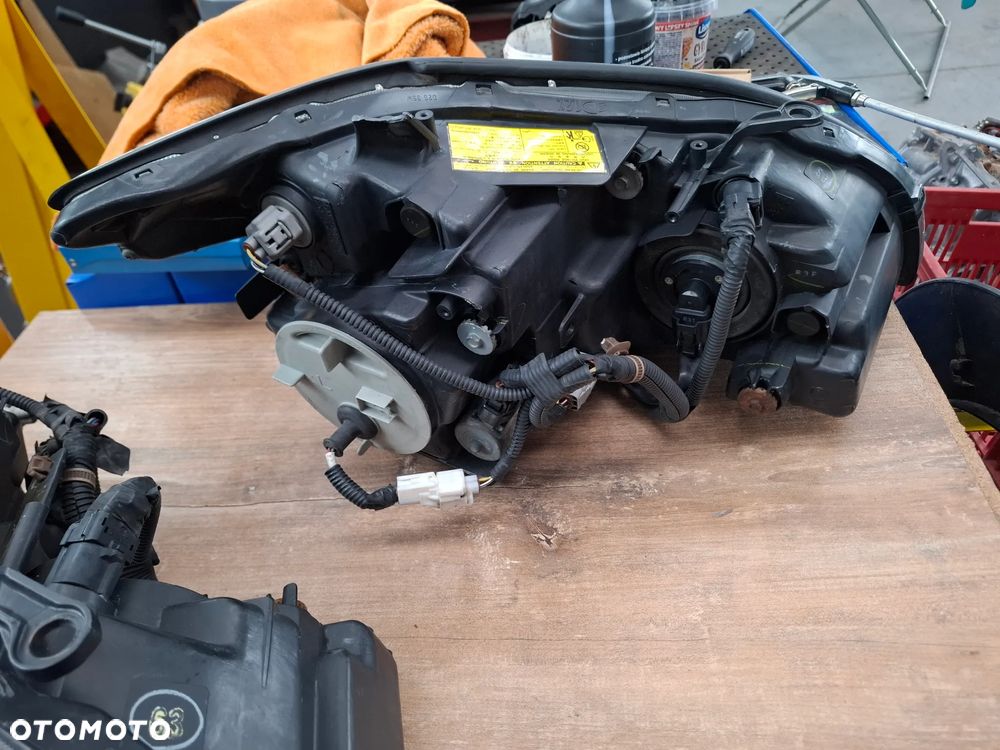 LEXUS RX LAMPA PRZEDNIA LEWA - 2