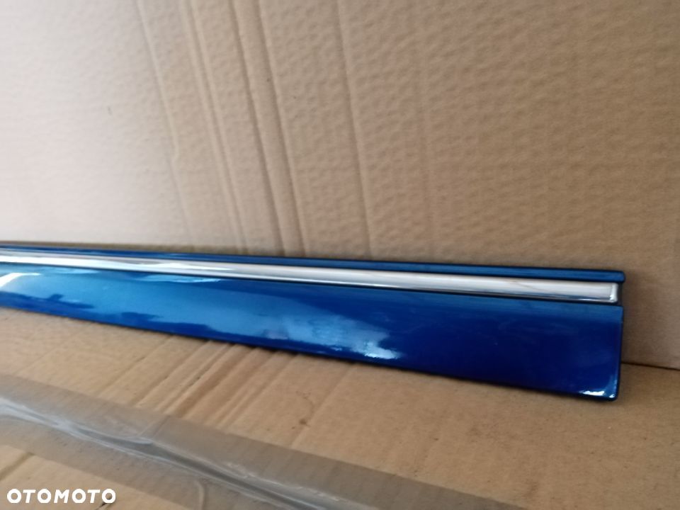 Listwa drzwi lewy przód Mercedes C-Klasa W203 A2036904962 - 4