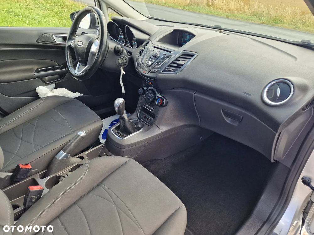 Ford Fiesta 1.0 EcoBoost Titanium - 27