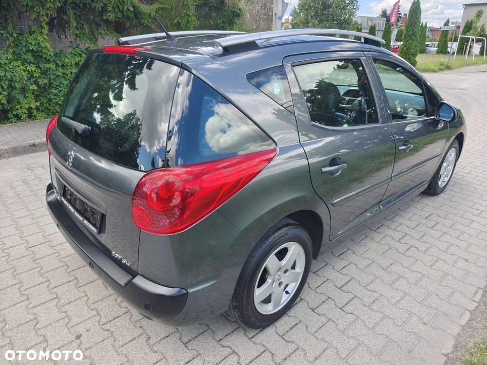 Peugeot 207 - 14