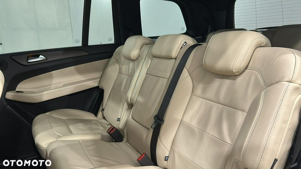 Mercedes-Benz GLS 400 4-Matic - 12