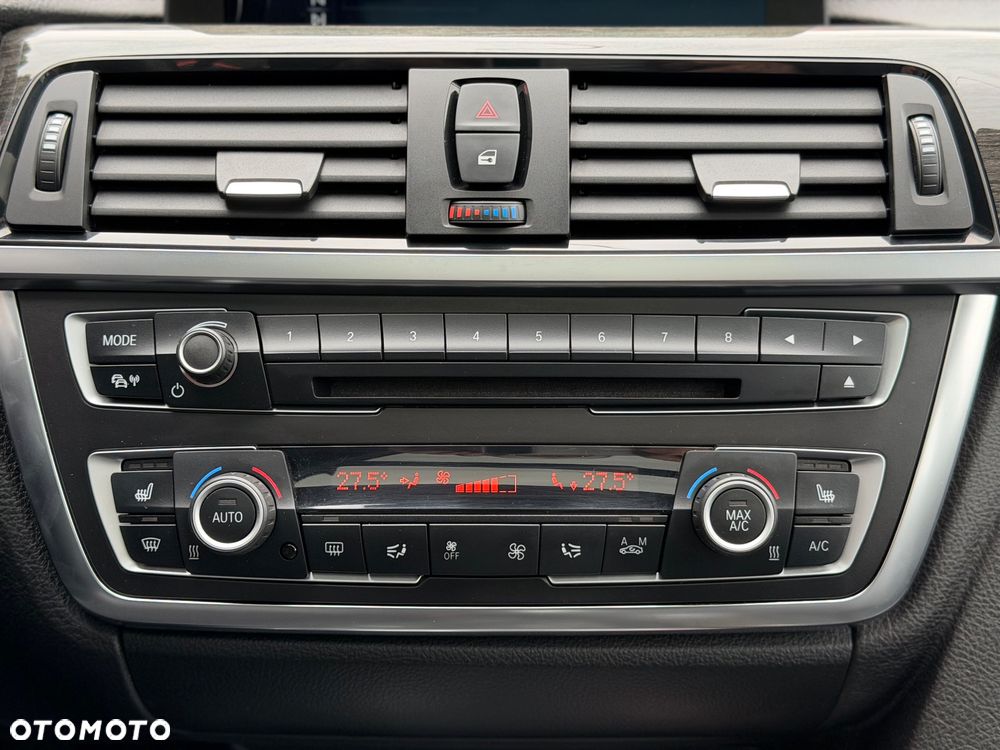 BMW Seria 3 318d Luxury Line EU6 - 24