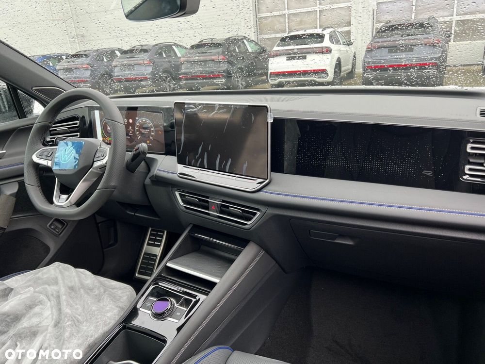 Volkswagen Tiguan - 8