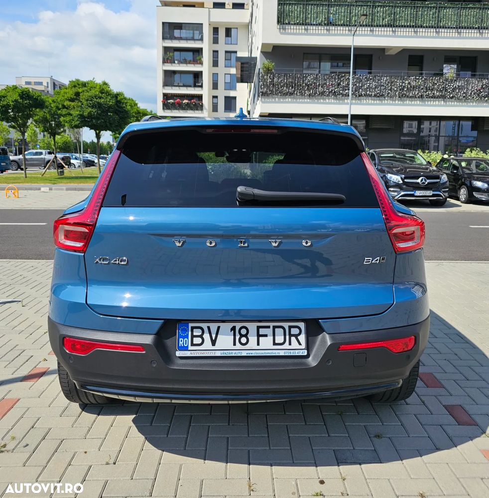 Volvo XC 40 B4 B AWD DKG Plus Dark - 7