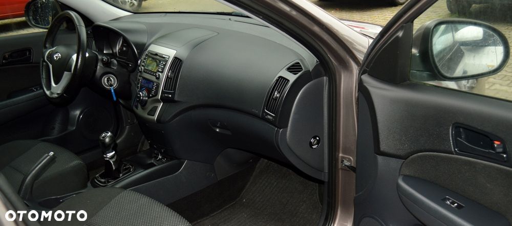 Hyundai i30 1.4 Base - 34