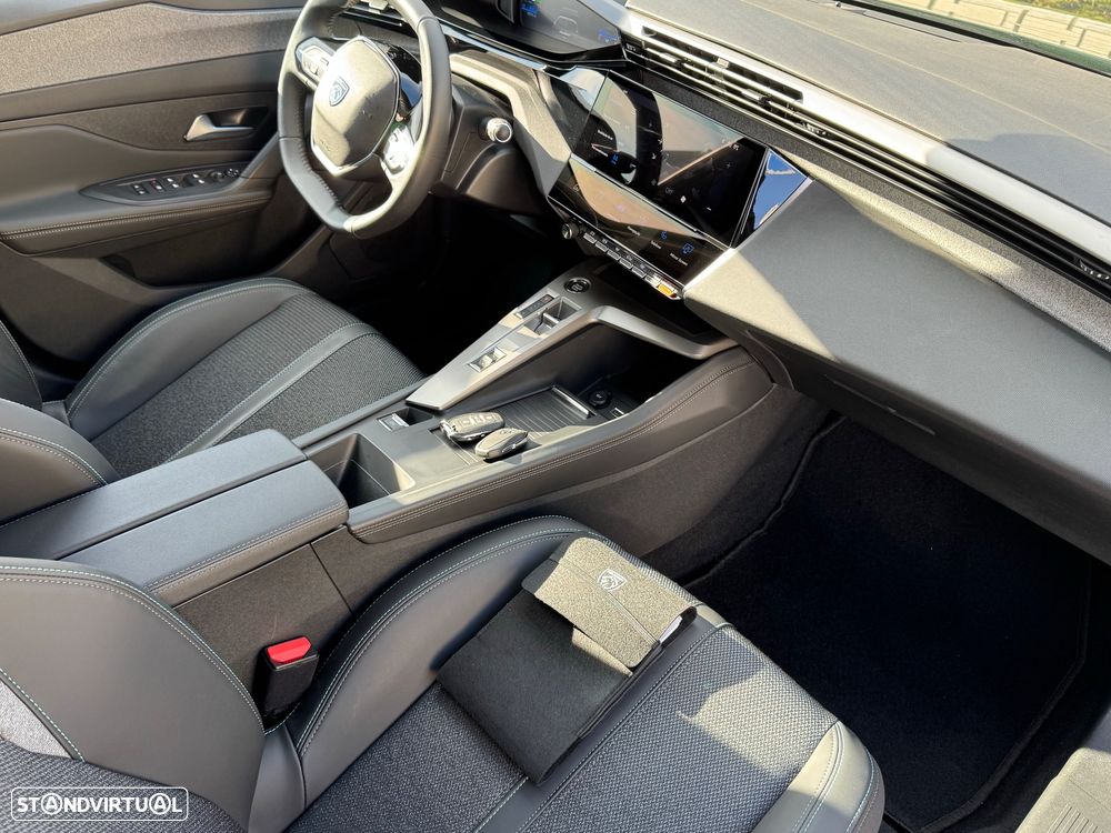 Peugeot e-308 Allure - 21