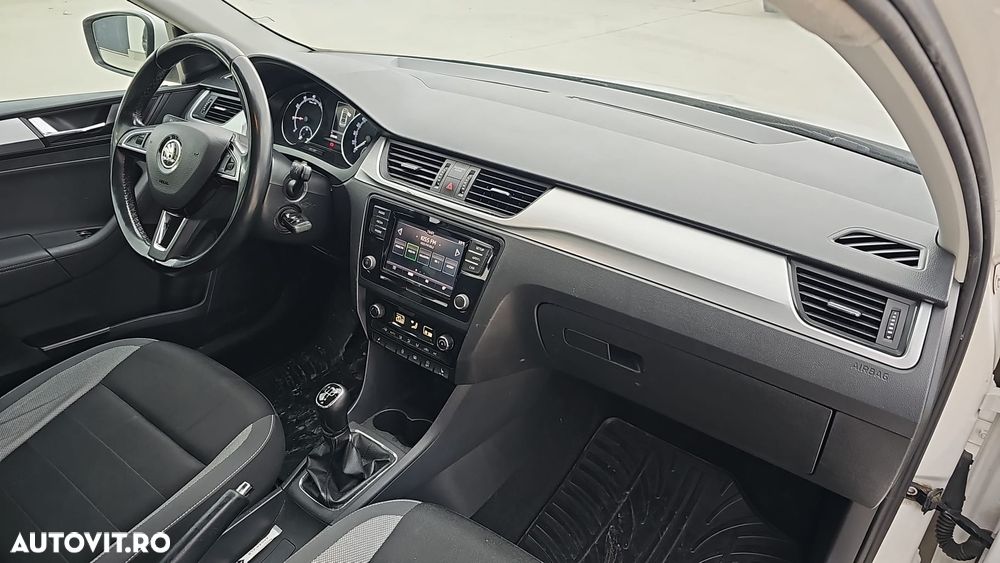 Skoda RAPID 1.0 TSI Ambition - 6