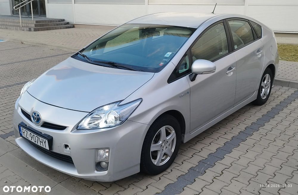 Toyota Prius 1.8 HSD Prestige - 1
