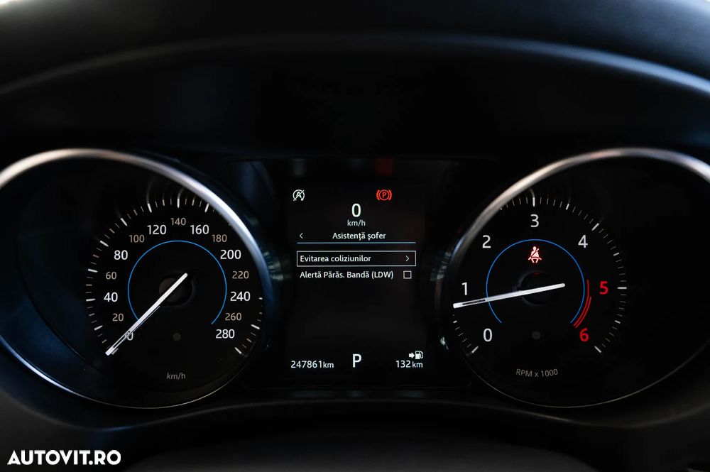 Jaguar F-Pace 20d AWD Aut. R-Sport - 24