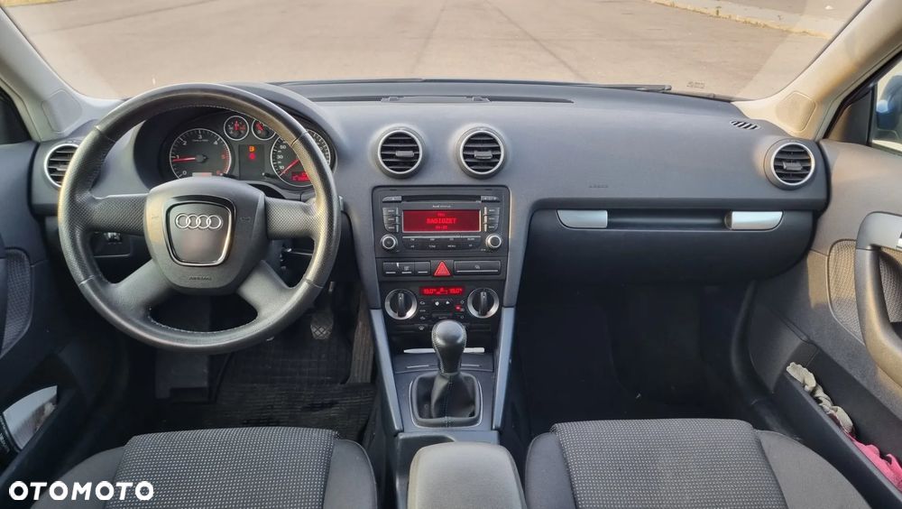 Audi A3 Sportback 2.0 TDI Ambiente - 7