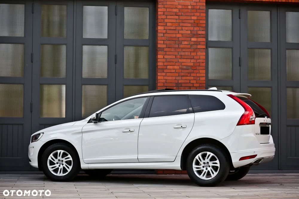 Volvo XC 60 D4 Geartronic Summum - 11