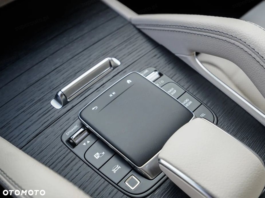 Mercedes-Benz GLS - 10