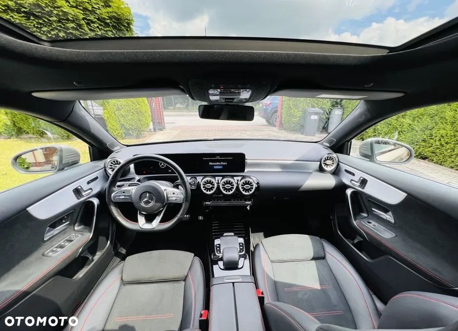Mercedes-Benz Klasa A 220 4-Matic Progressive 7G-DCT - 3