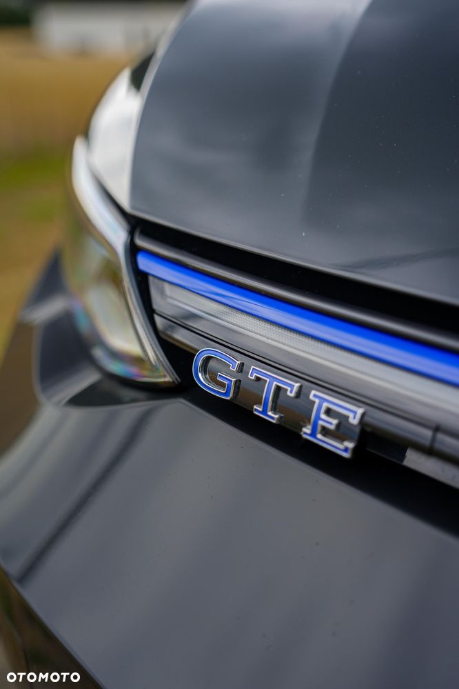 Volkswagen Golf - 11