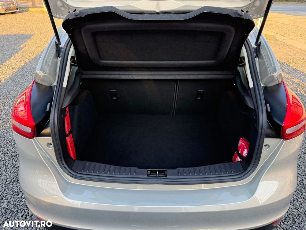 Ford Focus 1.0 EcoBoost Trend - 18