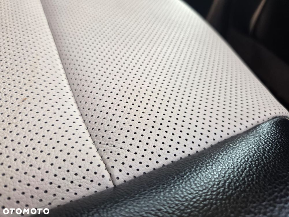 Ford Kuga 2.0 EcoBoost 4x4 Titanium - 14