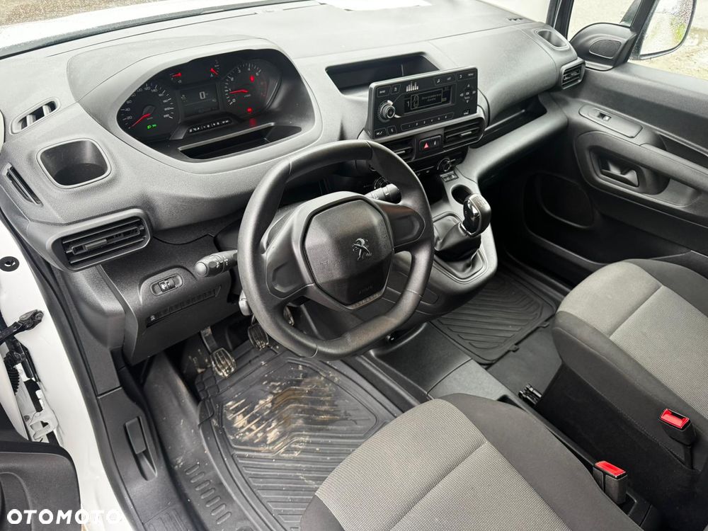 Peugeot Partner - 8