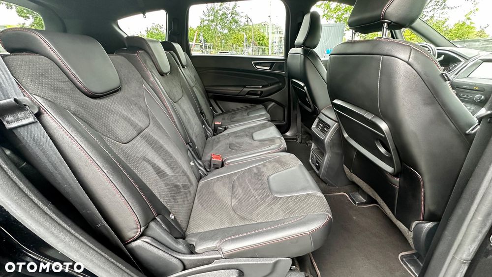 Ford S-Max - 19