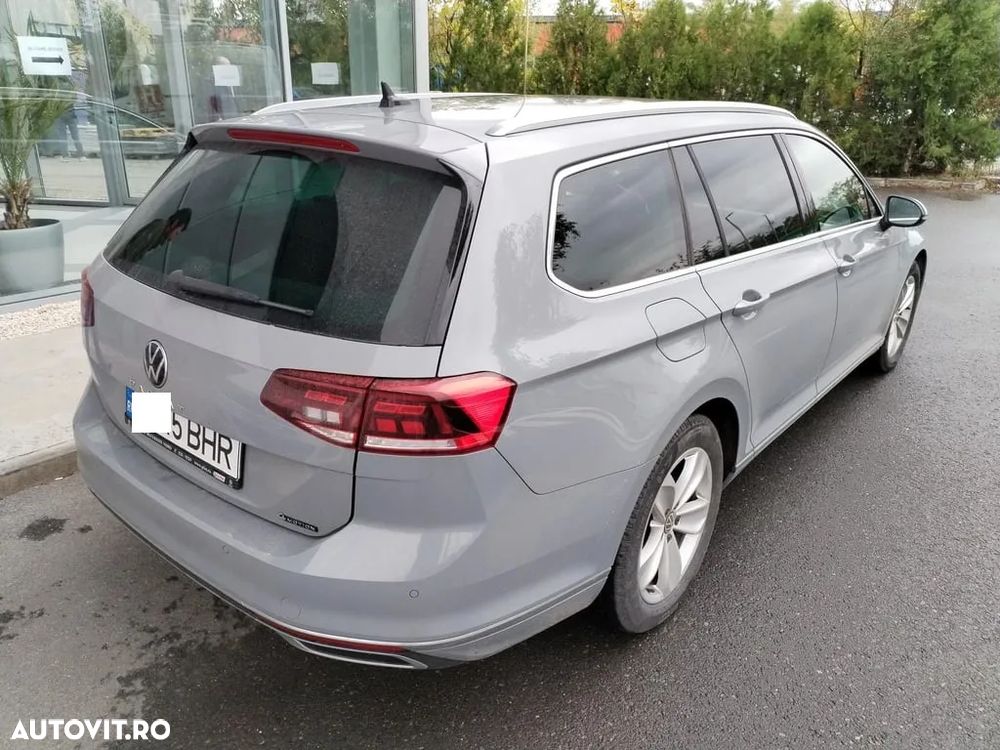 Volkswagen Passat 2.0 TDI DSG 4Mot Highline - 4