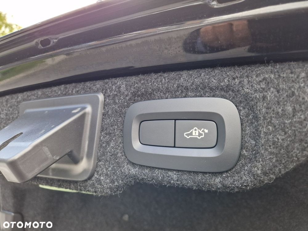 Volvo S60 T6 AWD Momentum Pro - 15