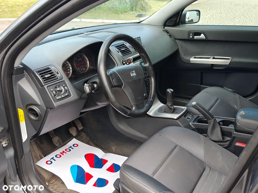 Volvo S40 2.0D DPF Summum - 10