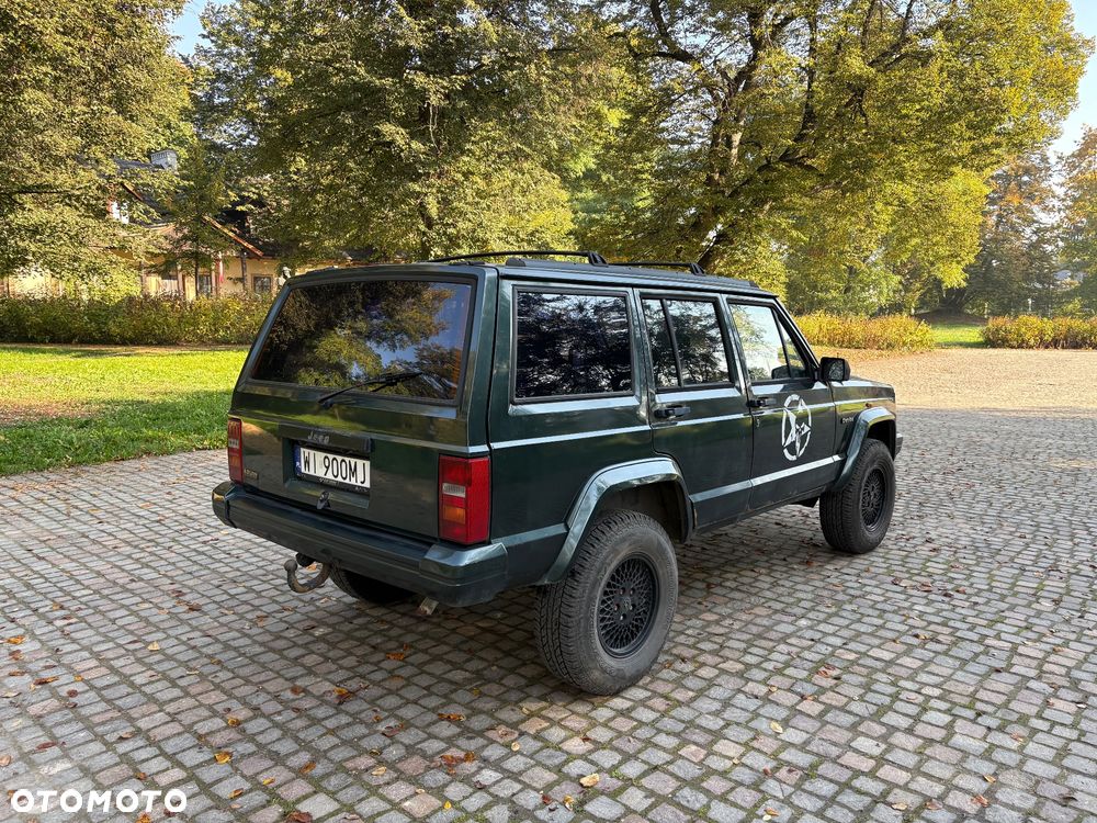 Jeep Cherokee - 7
