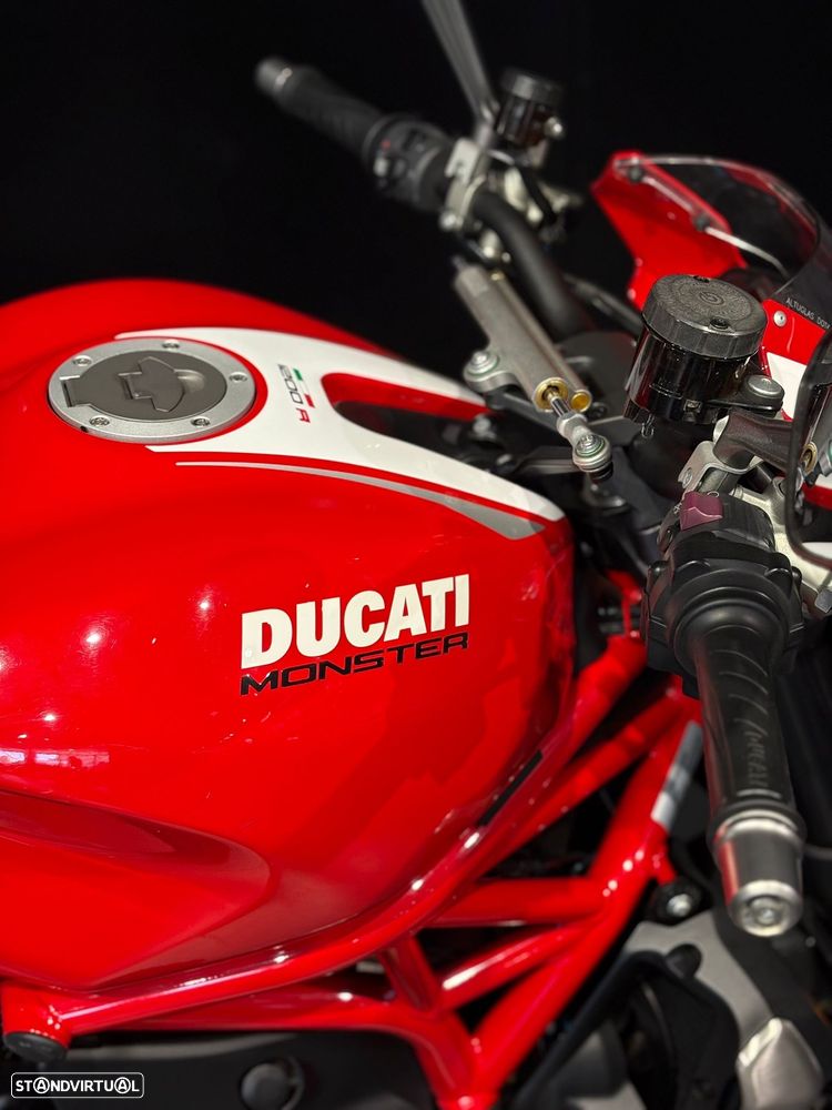 Ducati Monster 1200 R - 4