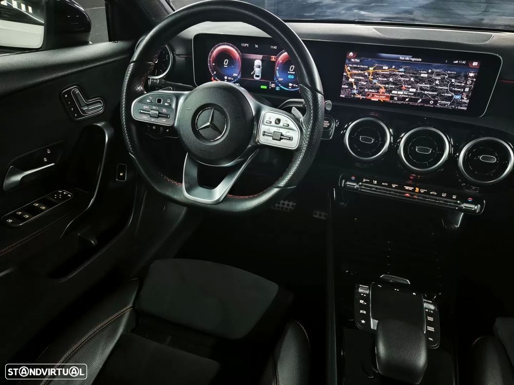 Mercedes-Benz A 250 Limousine e AMG Line - 15