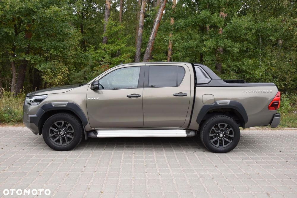 Toyota Hilux 2.8 D-4D Double Cab Invincible 4x4 - 6