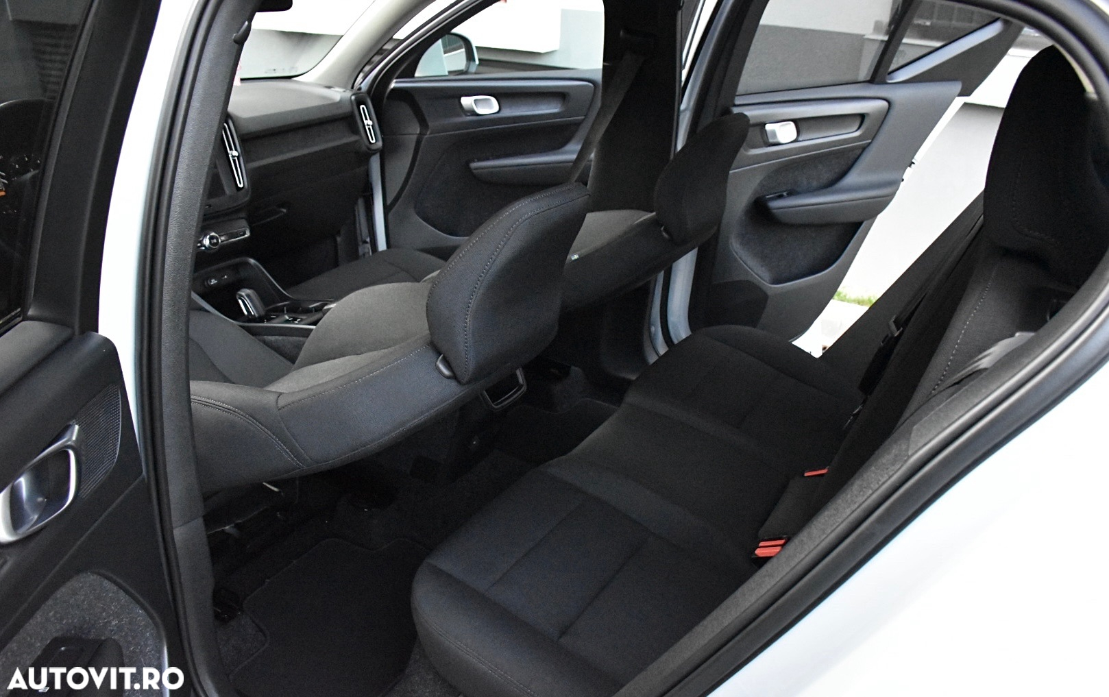 Volvo XC 40 D3 Momentum - 13