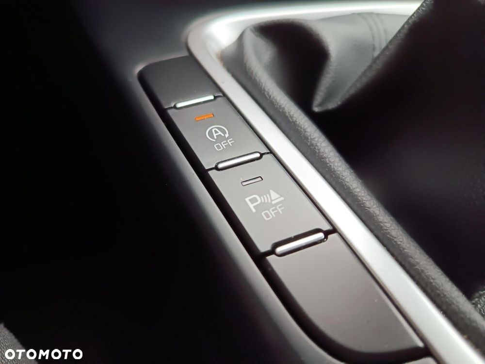 Kia Ceed 1.4 T-GDI M - 29