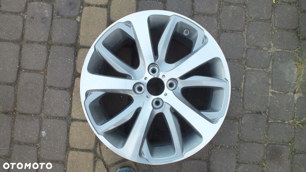 Felga aluminiowa 17 9673773777  Peugeot 208 - 1