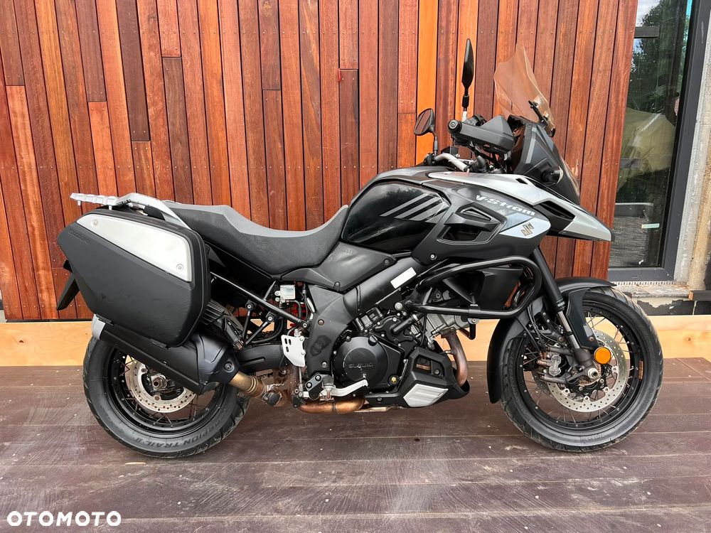Suzuki V-STROM - 4