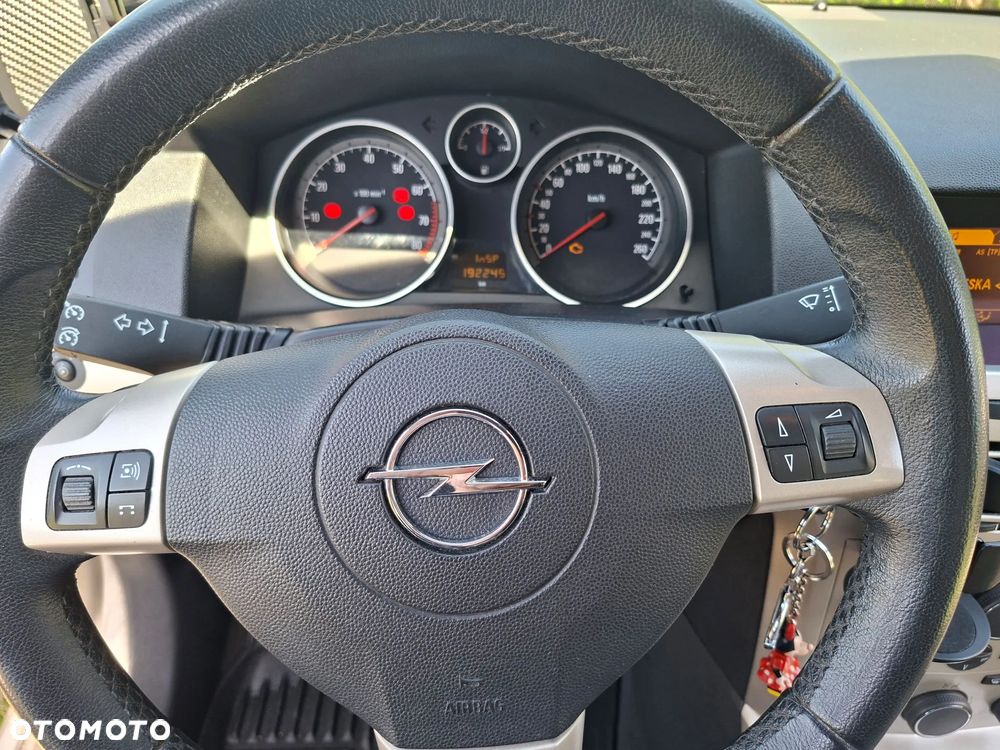 Opel Astra 1.6 Easytronic Cosmo - 29